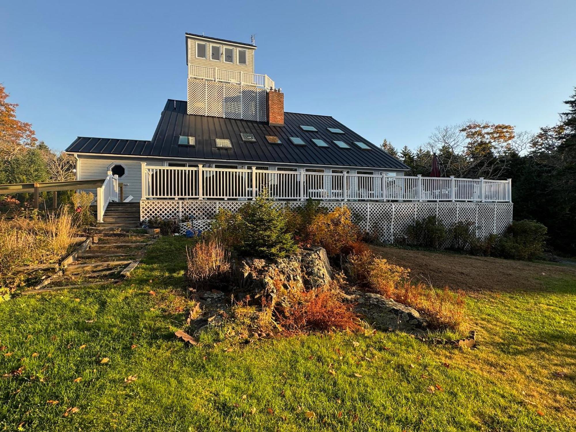 Christmas Cove Bed and breakfast South Bristol
