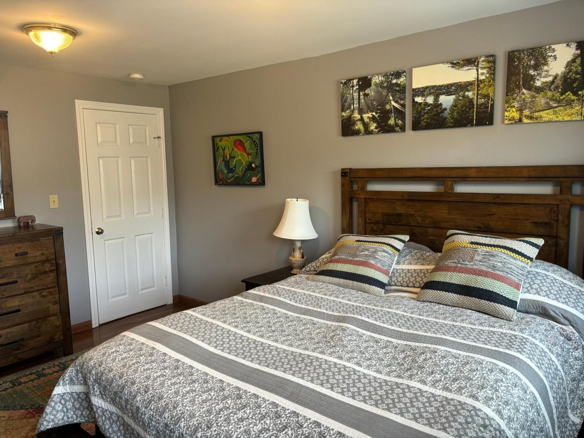 Bed & Breakfast Christmas Cove