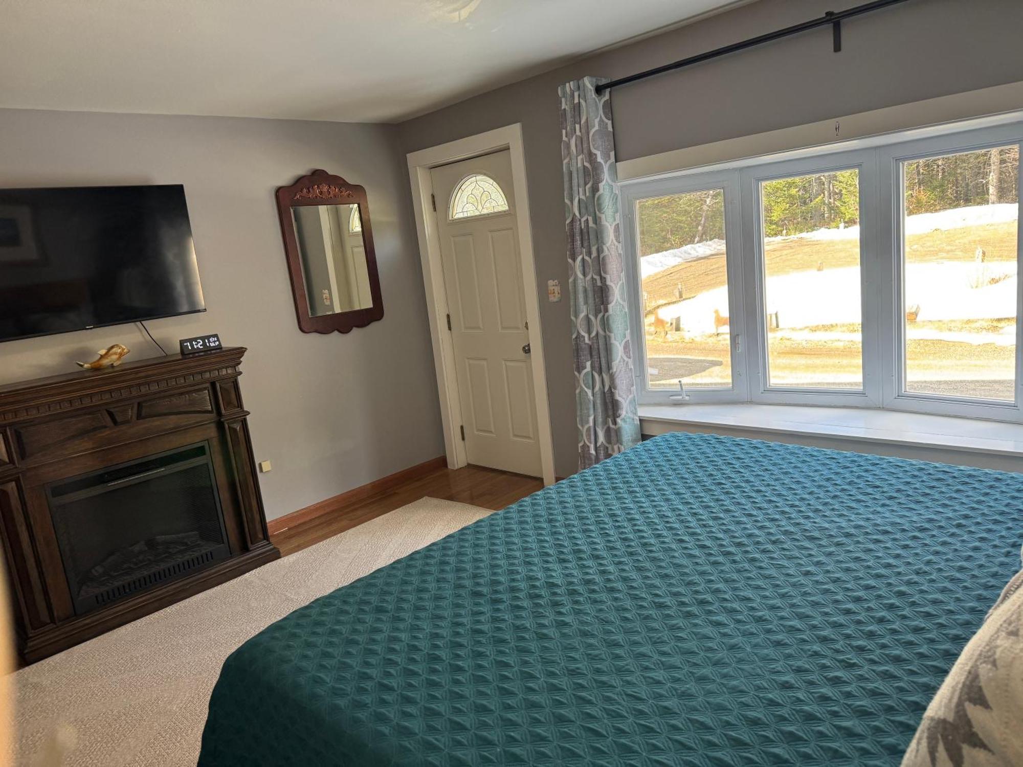 Bed & Breakfast Christmas Cove South Bristol